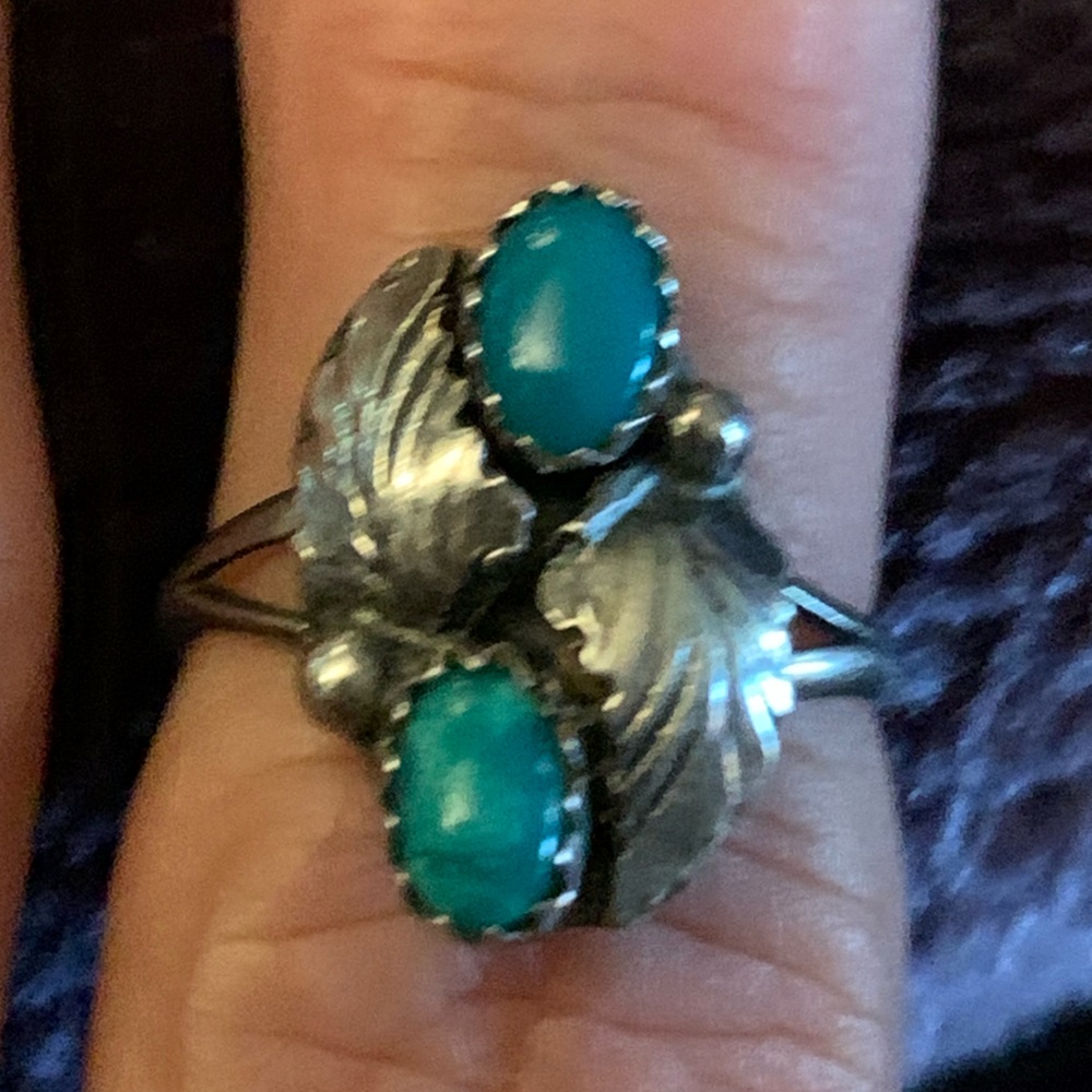 Vintage Native Sterling Turquoise Ring